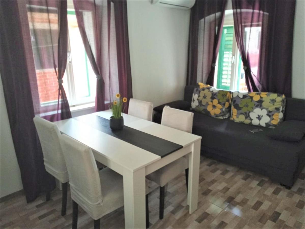 Apartment Karlito Kaštela 外观 照片